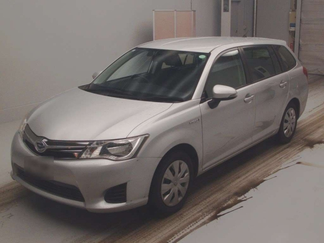 TOYOTA COROLLA FIELDER 2013