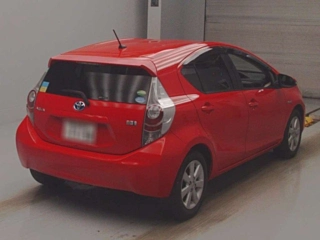 TOYOTA AQUA 2012