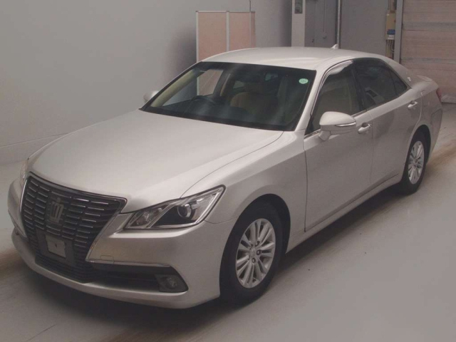 TOYOTA CROWN 2013