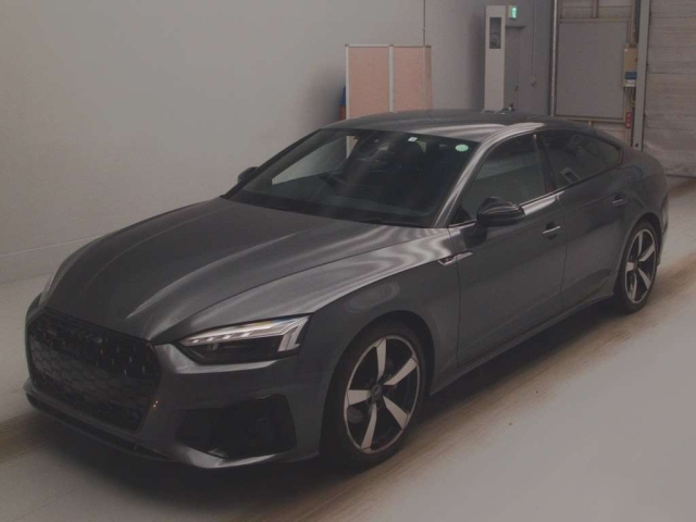 AUDI A5 2022