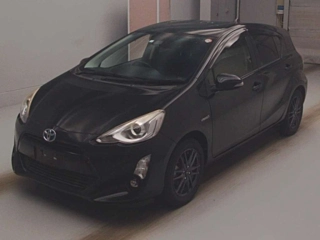 TOYOTA AQUA 2016