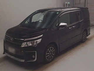 TOYOTA VOXY 2015
