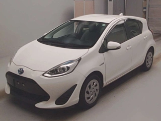 TOYOTA AQUA 2018