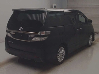 TOYOTA VELLFIRE 2013