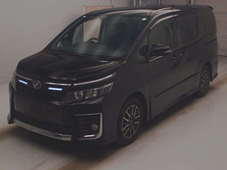 TOYOTA VOXY 2014