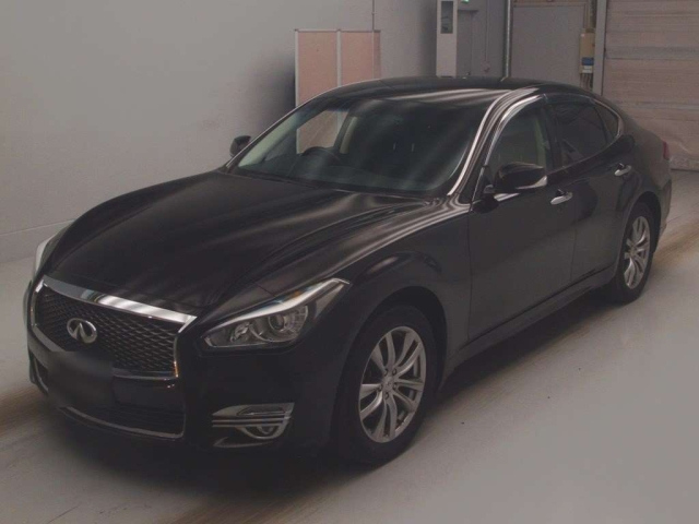 NISSAN FUGA 2015