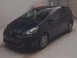 TOYOTA PRIUS ALPHA 2017