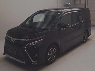 TOYOTA VOXY 2020