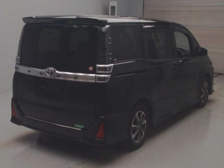 TOYOTA VOXY 2020