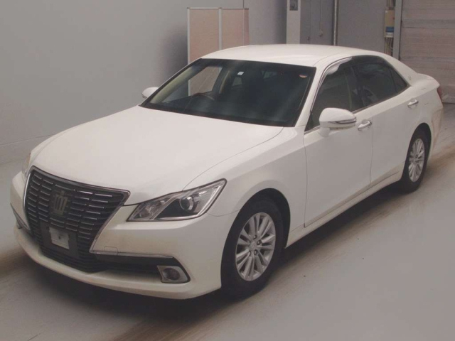 TOYOTA CROWN 2013