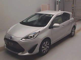 TOYOTA AQUA 2020