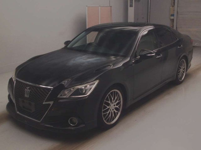 TOYOTA CROWN 2013