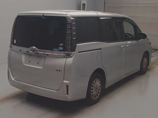 TOYOTA VOXY 2015