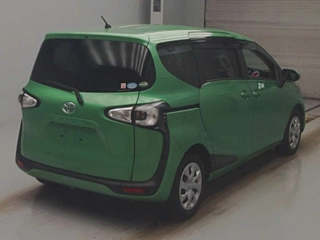 TOYOTA SIENTA 2016