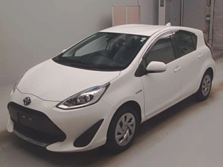 TOYOTA AQUA 2020