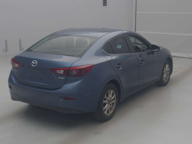 MAZDA AXELA 2017