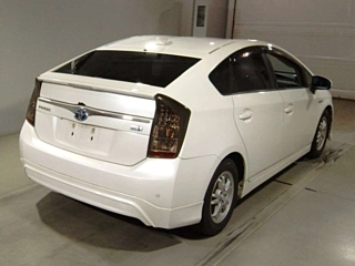 TOYOTA PRIUS 2011
