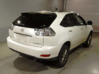 TOYOTA HARRIER 2011