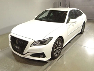 TOYOTA CROWN 2018