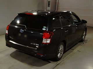 TOYOTA COROLLA FIELDER 2015