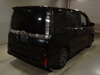 TOYOTA VOXY 2015