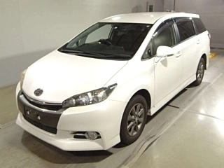 TOYOTA WISH 2014