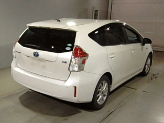 TOYOTA PRIUS ALPHA 2016