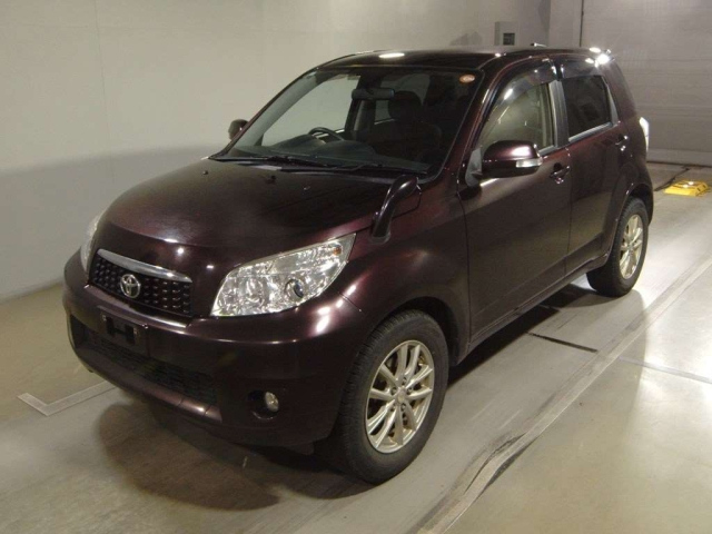 TOYOTA RUSH 2015