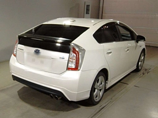 TOYOTA PRIUS 2013