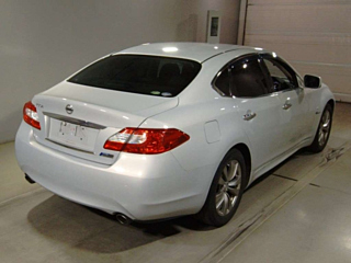 NISSAN FUGA 2012