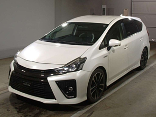 TOYOTA PRIUS ALPHA 2016