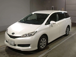 TOYOTA WISH 2013