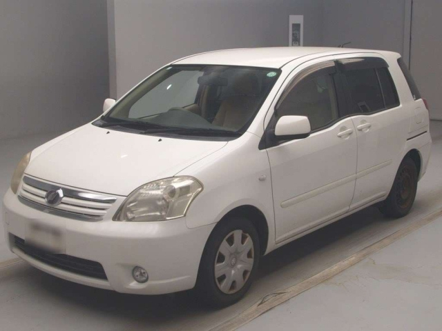 TOYOTA RAUM 2008