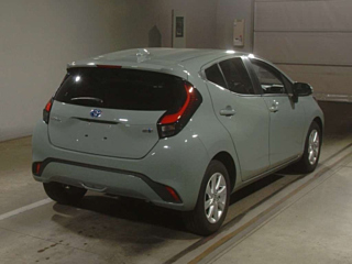 TOYOTA AQUA 2023