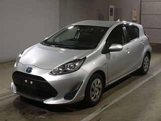 TOYOTA AQUA 2020