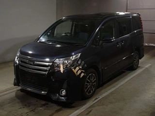 TOYOTA NOAH 2014