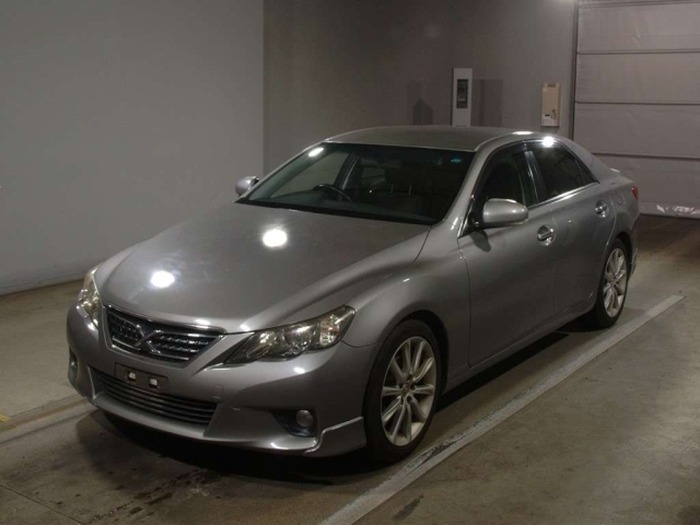 TOYOTA MARK X 2010