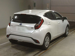TOYOTA AQUA 2022