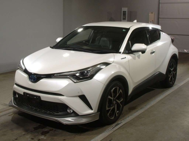 TOYOTA C-HR 2017