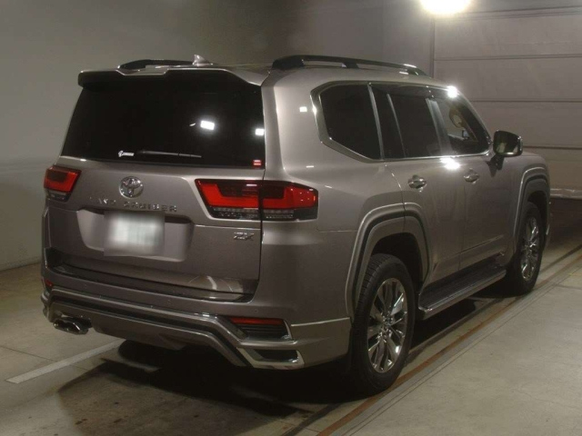 TOYOTA LAND CRUISER 2023