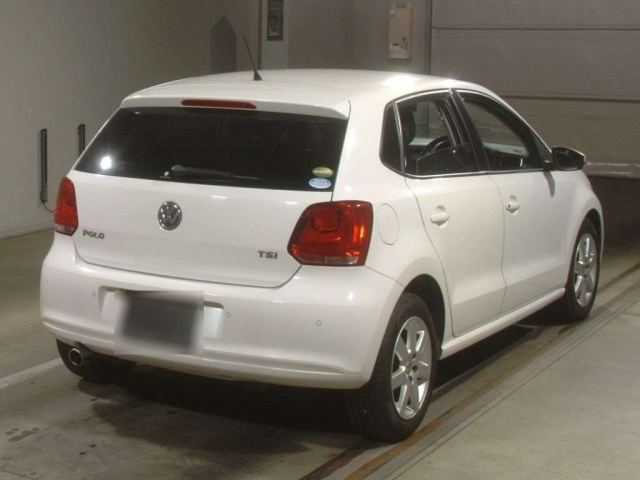 VOLKSWAGEN POLO 2013