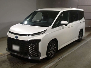 TOYOTA VOXY 2023