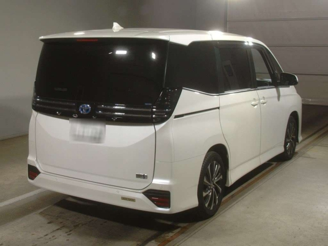 TOYOTA VOXY 2023