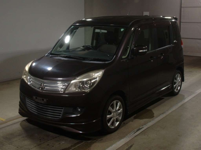 MITSUBISHI DELICA D2 2013
