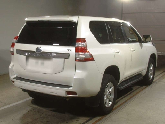 TOYOTA LAND CRUISER PRADO 2016