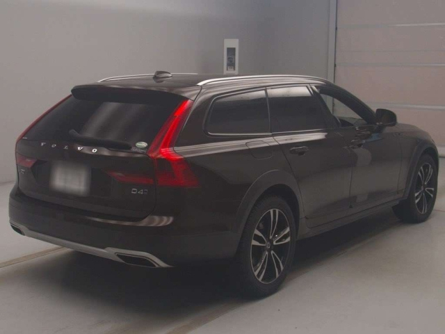 VOLVO V90 2019