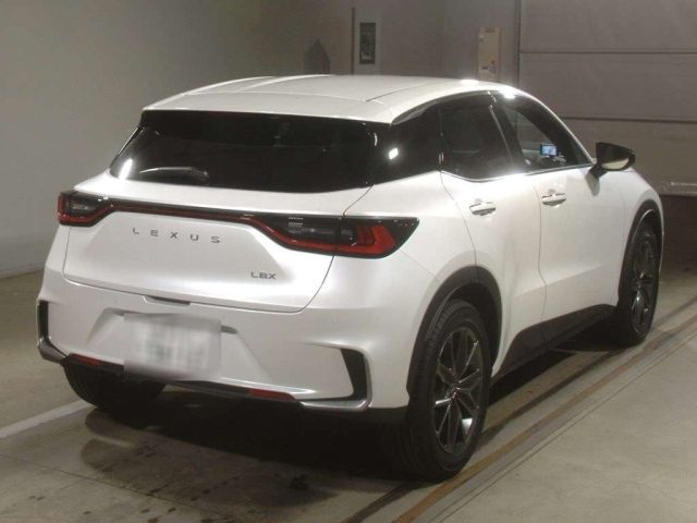 LEXUS LBX 2024