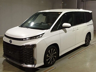 TOYOTA VOXY 2024