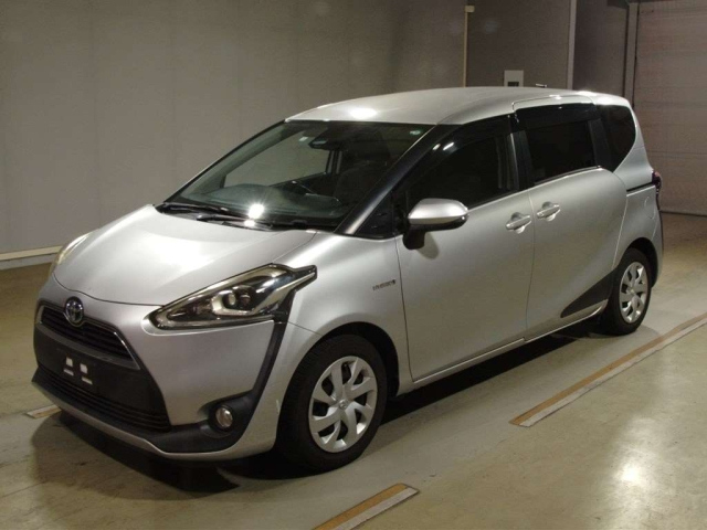 TOYOTA SIENTA 2016