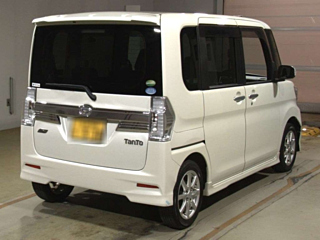 DAIHATSU TANTO 2014